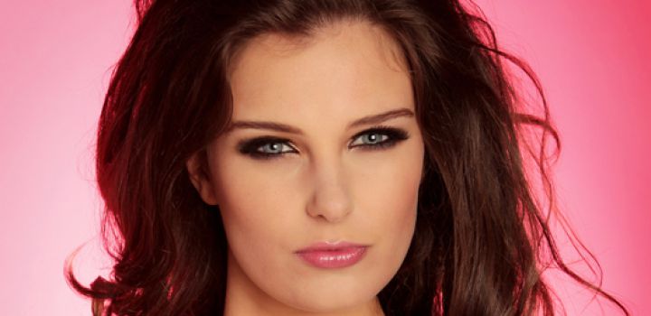 Shauny Bult, Miss International Netherlands 2014
